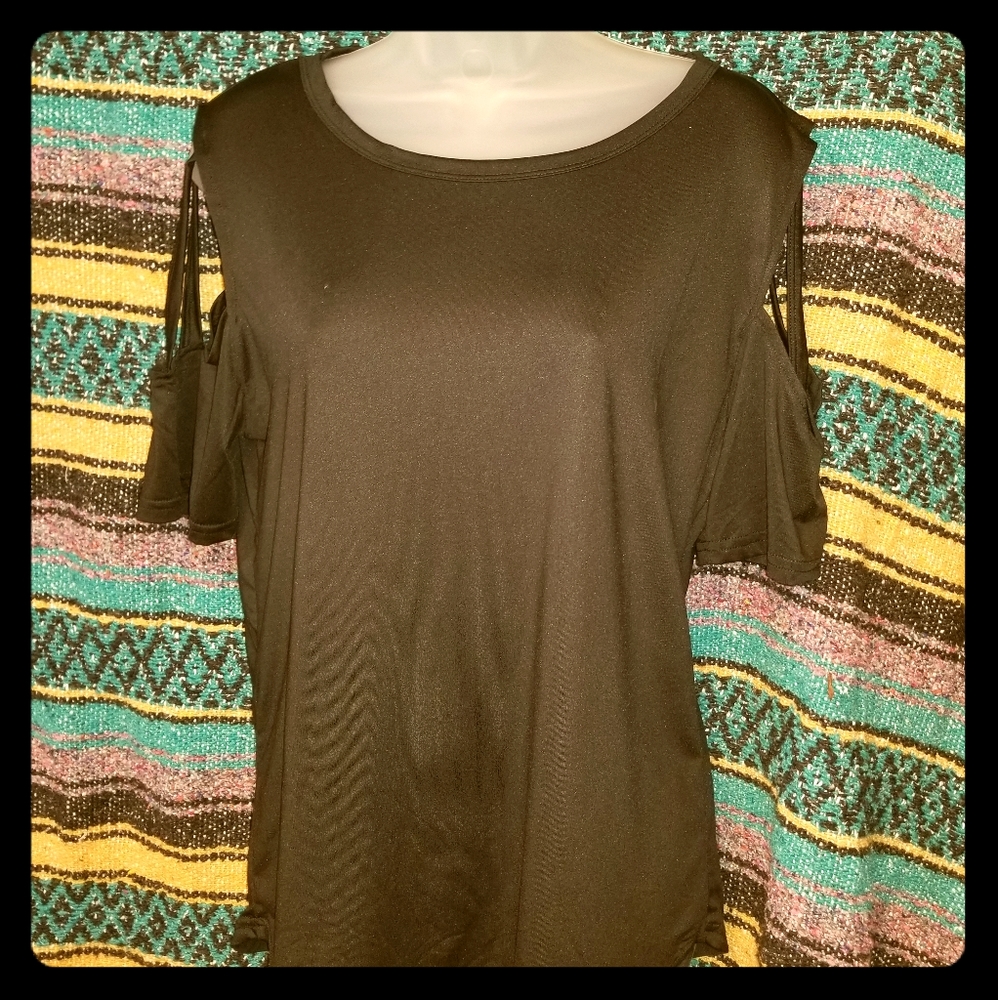 Black Top with open shoulders size L